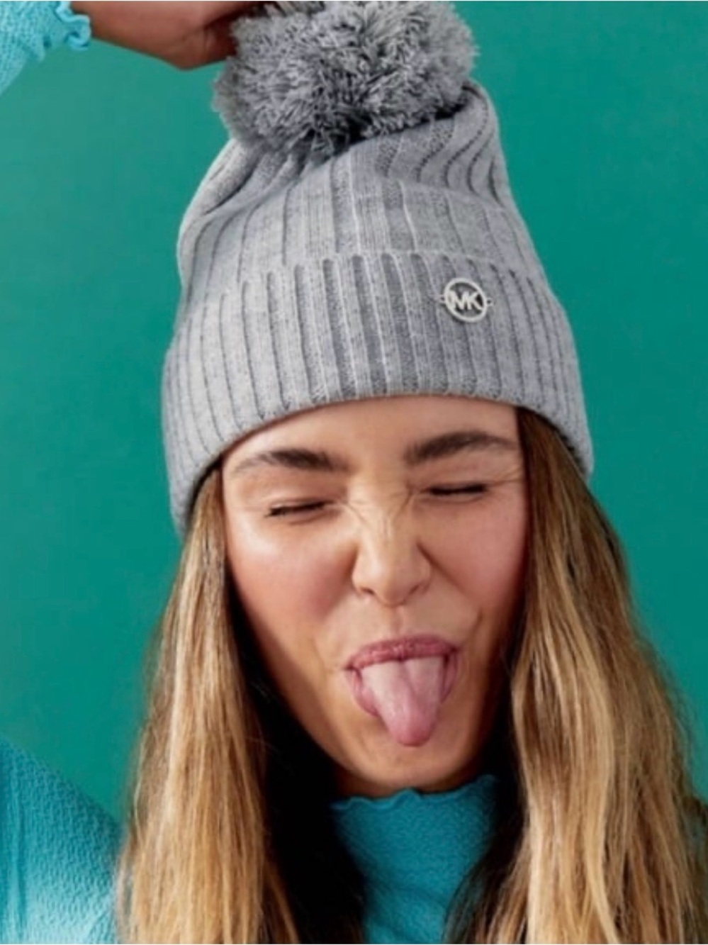 NWT Michael Kors Women's Light Gray Ribbed Knit Beanie with Pom Pom Hat